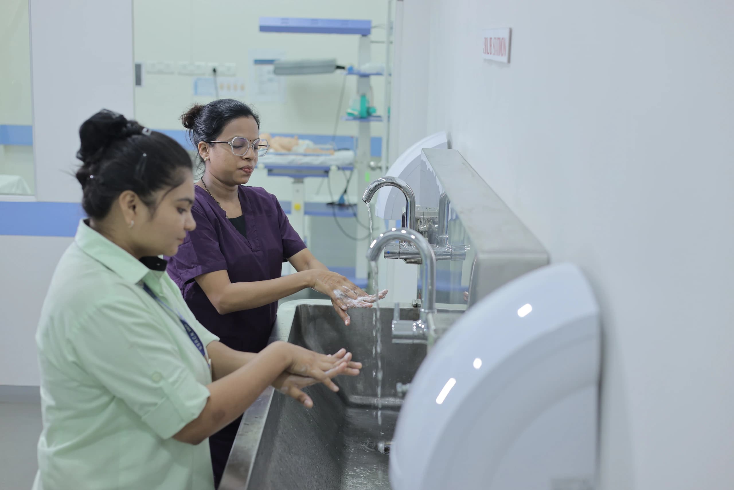 Scrub & Sterile Technique Unit